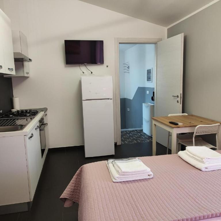 Studio Flat Verona 1 - One-Bedroom Apartment - 6