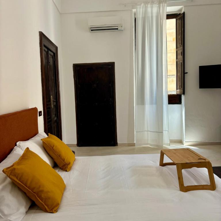Palazzo Conserva - Suite Familiare con Balcone - 10