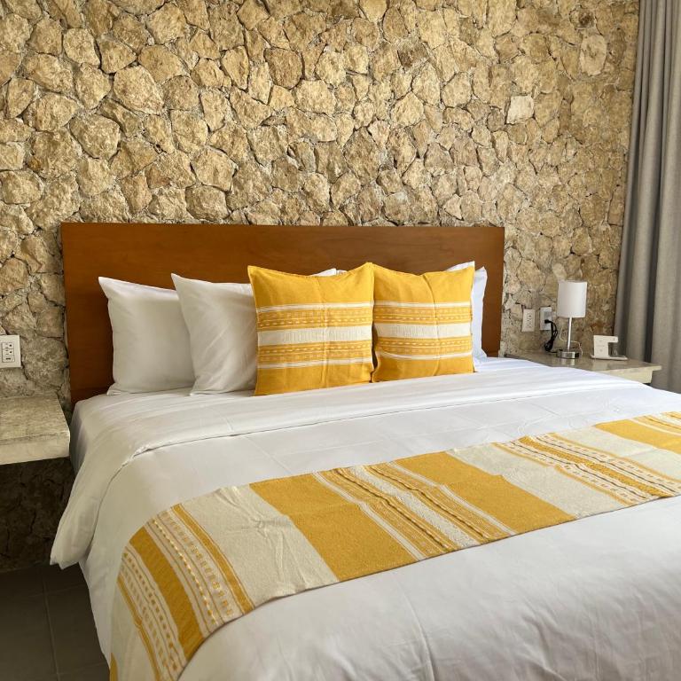 Casa Itzae Hotel Boutique - Deluxe One-Bedroom Apartment with Garden View - 9