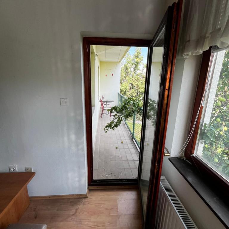 Pear House 1 - Three-Bedroom Apartment - 1