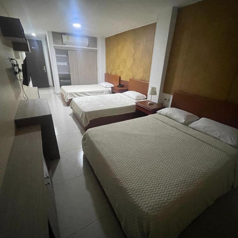 Hotel Prado 72 INN - Habitación Cuádruple Confort - 3