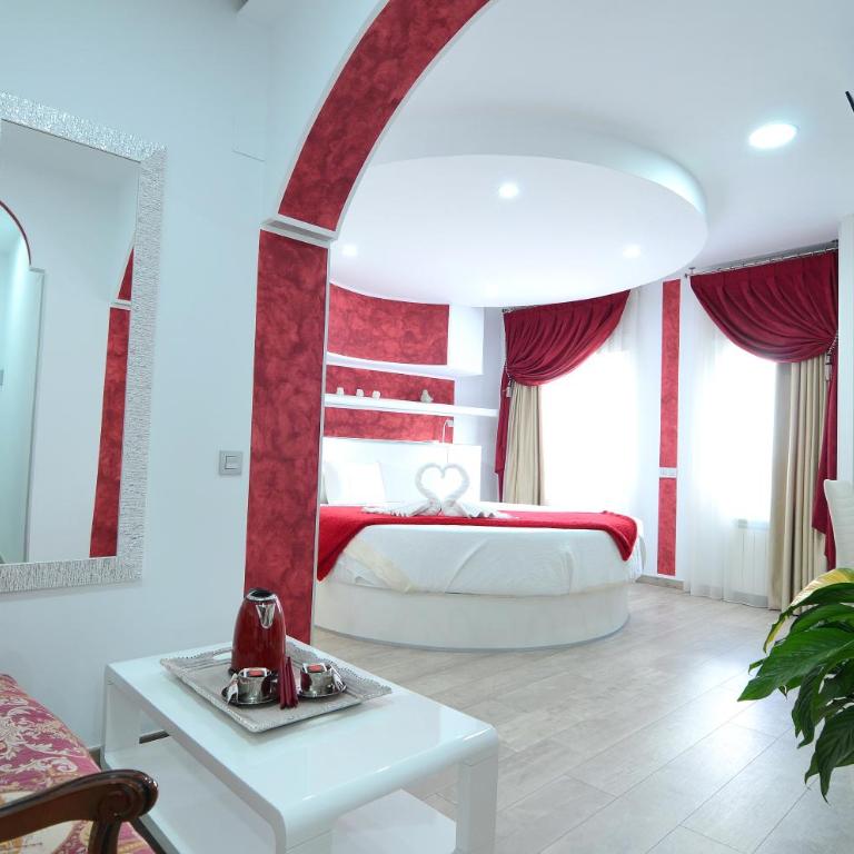 Hostal Alexis Madrid - Romantic Suite with Round Bed - 9