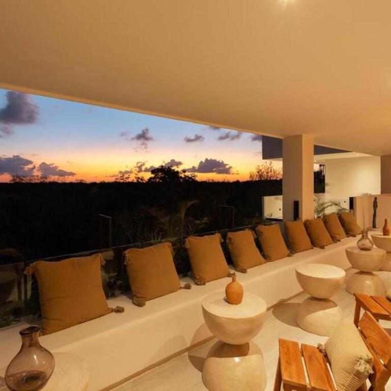 Cozy Apartament with a king size bed - Apartment with Pool View - 23