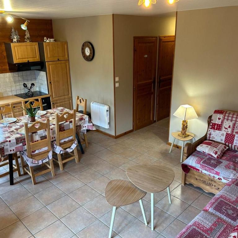 Appartement cosy avec parking et terrasse à Gérardmer - FR-1-589-653 - Appartement - 3