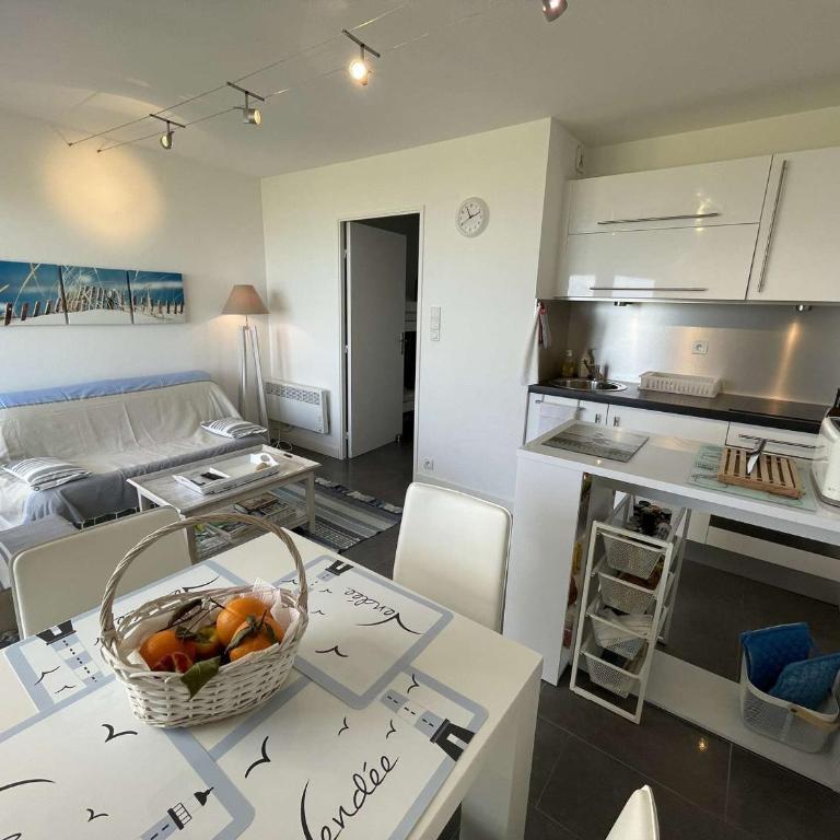 Appartement 4 pers avec piscine, parking, animaux admis à Saint-Jean-de-Monts - FR-1-224C-324 - Apartment - 4