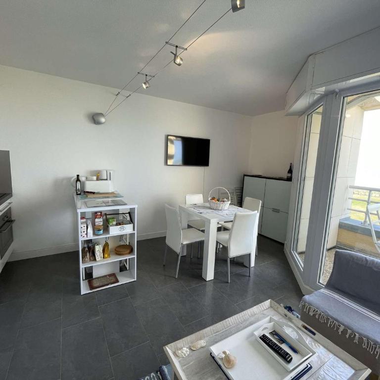 Appartement 4 pers avec piscine, parking, animaux admis à Saint-Jean-de-Monts - FR-1-224C-324 - Apartment - 13