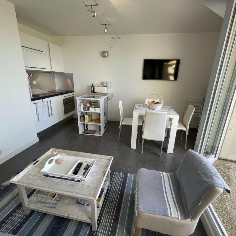 Appartement 4 pers avec piscine, parking, animaux admis à Saint-Jean-de-Monts - FR-1-224C-324 - Apartment - 14