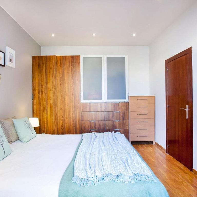 Premium apartment in Barcelona - Two-Bedroom Apartment - 14