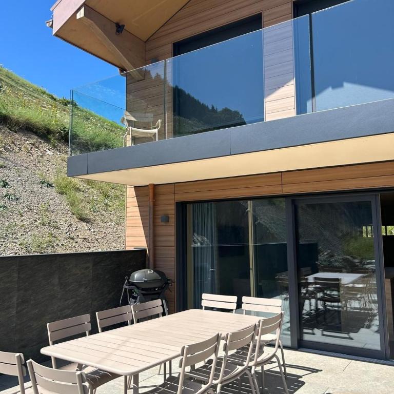 Chalets Horizon Blanc - Vue exceptionnelle Loup Blanc -Sauna extérieur Ours des Glaces -5 étoiles - Superior Chalet - 5