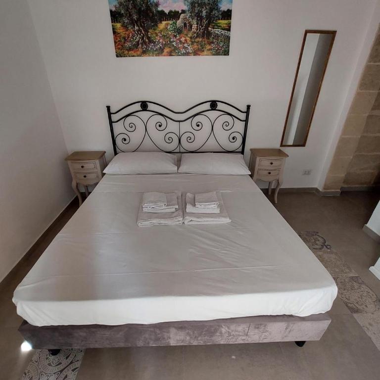 Giura - Chambre Double avec Salle de Bains Privative - 5