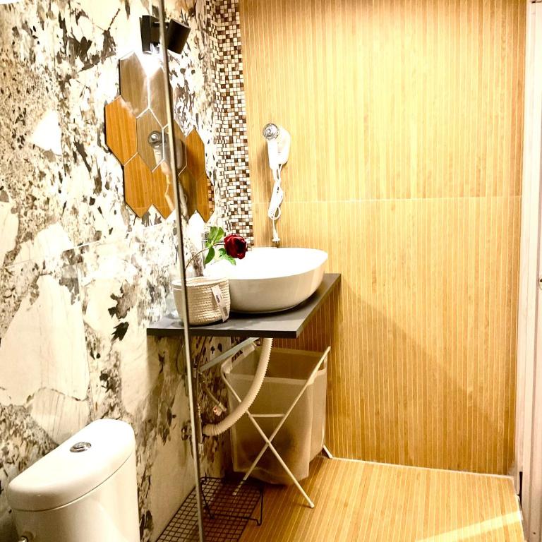 Mizzicahome SoleMare Catania - Quadruple Room with Private Bathroom - 15