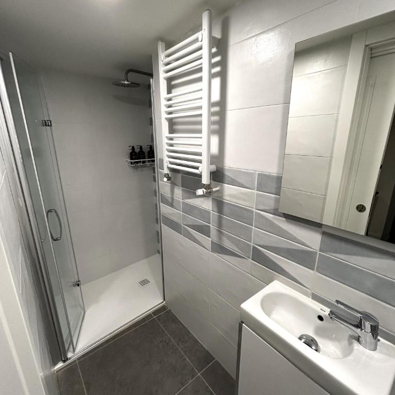 El Torreón de Muro - Six-Bedroom House - 30
