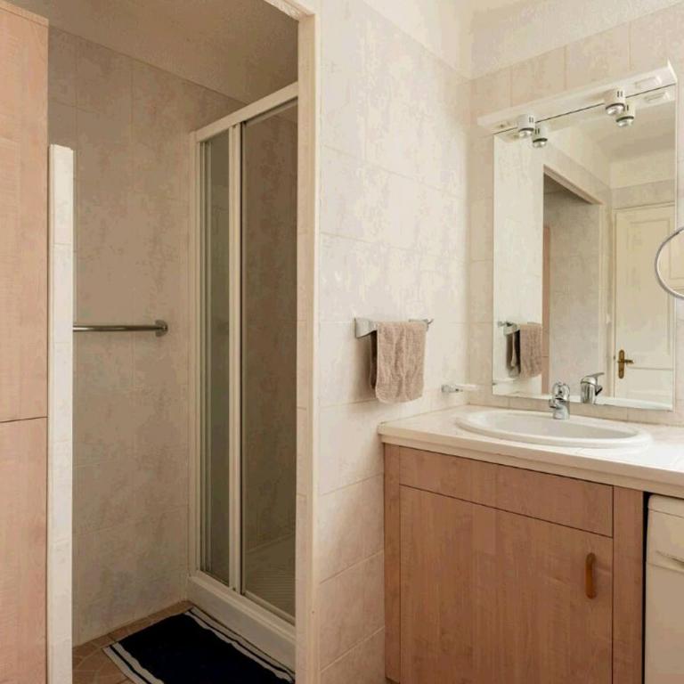 Jolie appart T4 La Zoune avec jardin 8 personnes - Appartement 3 Chambres - 19