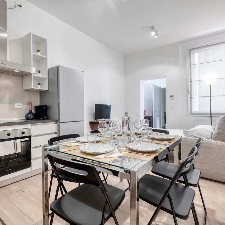 Carbonara Palace 2 - Luxury Comfort under Medieval Towers - Two-Bedroom Apartment - 14