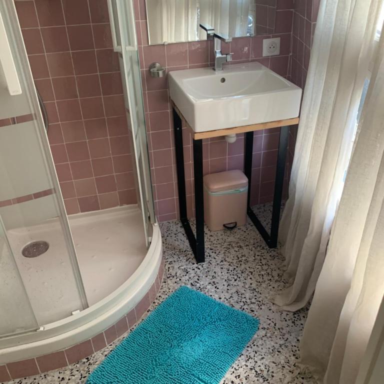 Le Marais - Steps from Place des Vosges Aldaro - One-Bedroom Apartment - 13