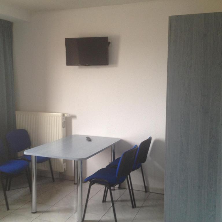 Hotel Le Strasbourg - Chambre Familiale (4 Personnes) - 5