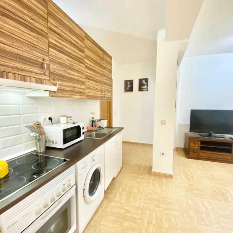 Méndez Álvaro Callejo Street - One-Bedroom Apartment - 32