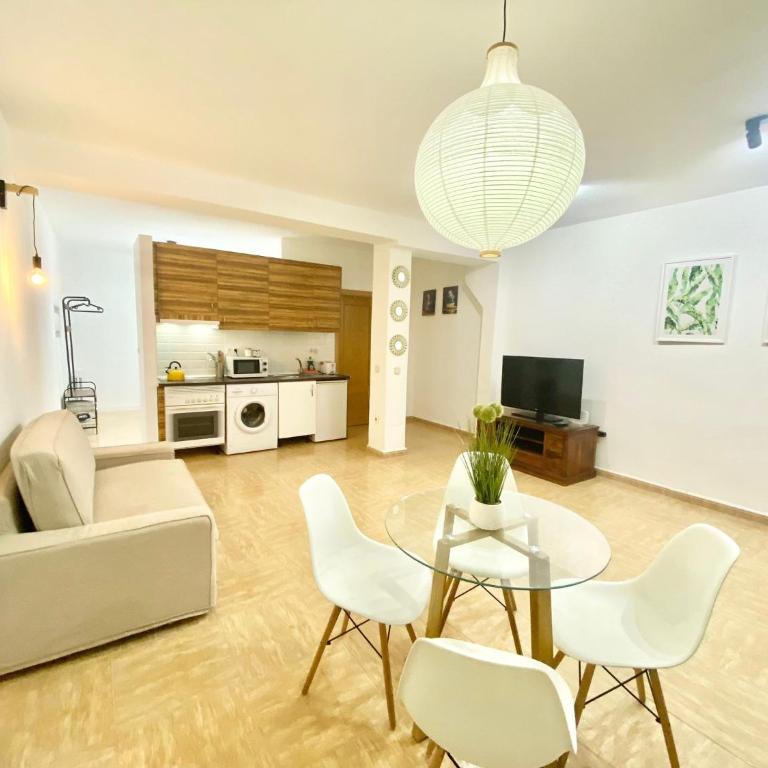 Méndez Álvaro Callejo Street - One-Bedroom Apartment - 1