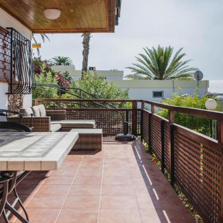 Rocas Rojas - One-Bedroom Apartment - 9