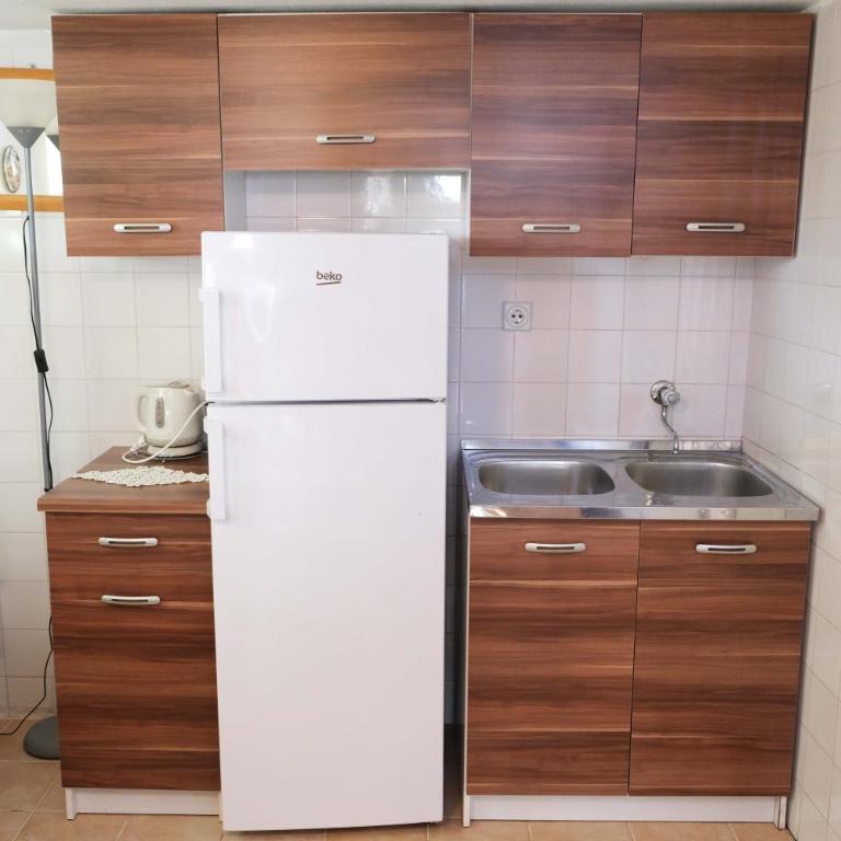 Apartmani Janosevic - Standardni Trokrevetni Studio - 7