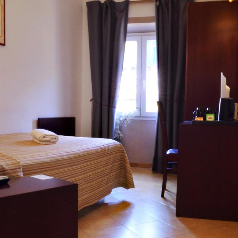 Hotel Cardinal of Florence - recommended for ages 25 to 55 - Camera Singola Deluxe - 6