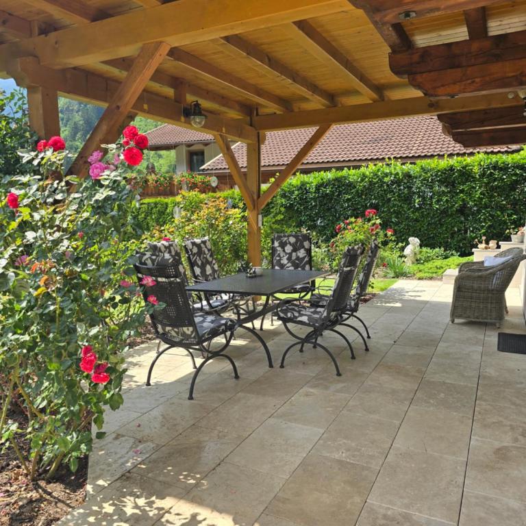 Landhaus Knoflach - Apartment mit 2 Schlafzimmern und Terrasse - 4