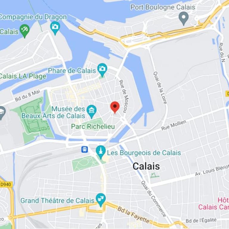 Grand appartement de charme-Calais Nord-Cour-Plage - Two-Bedroom Apartment - 20