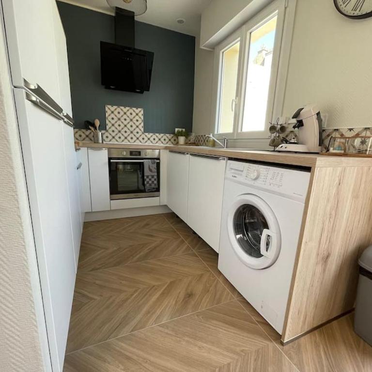 Grand appartement de charme-Calais Nord-Cour-Plage - Two-Bedroom Apartment - 38