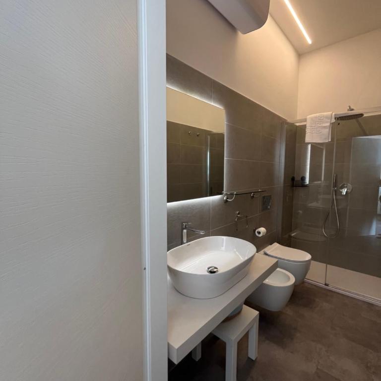Le Finestre Veneris - Family Room with Sea View - 18