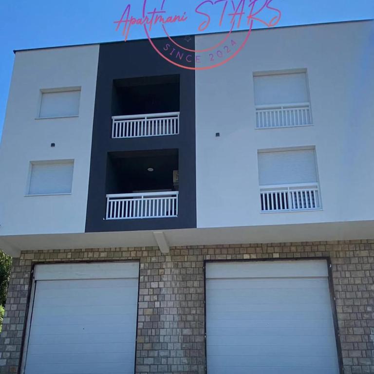 Apartmani Stars - Deluks Dvokrevetni Studio sa Bračnim Krevetom - 1