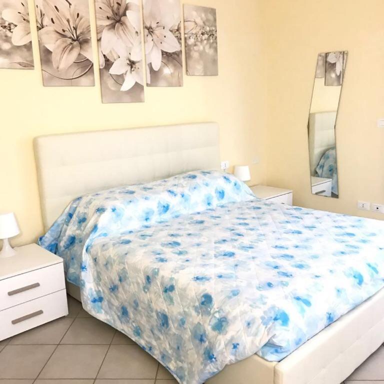 Appartamento a due passi dal mare - Three-Bedroom Apartment - 5