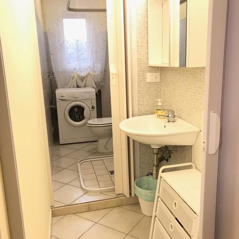 Appartamento a due passi dal mare - Three-Bedroom Apartment - 10