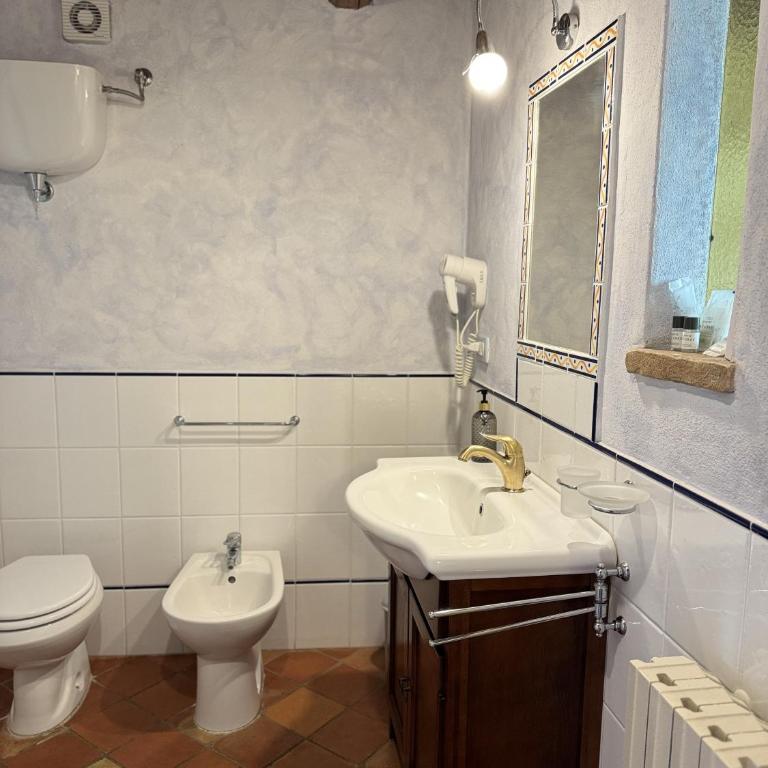 Pienzalettings "Suites" - Camera Matrimoniale Deluxe con Balcone - 12