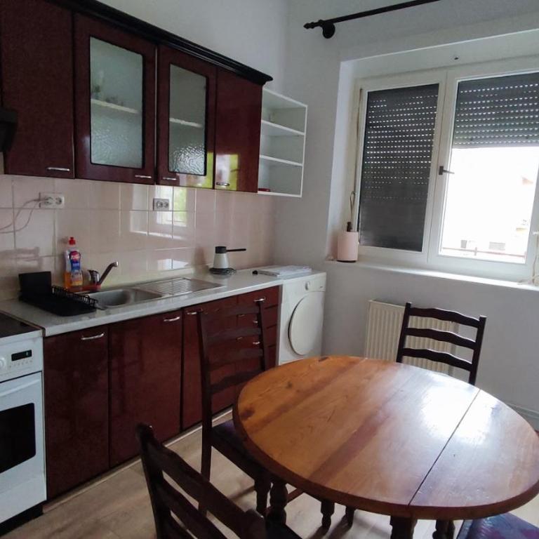 Central Lake Apartment - One-Bedroom Apartment - 4