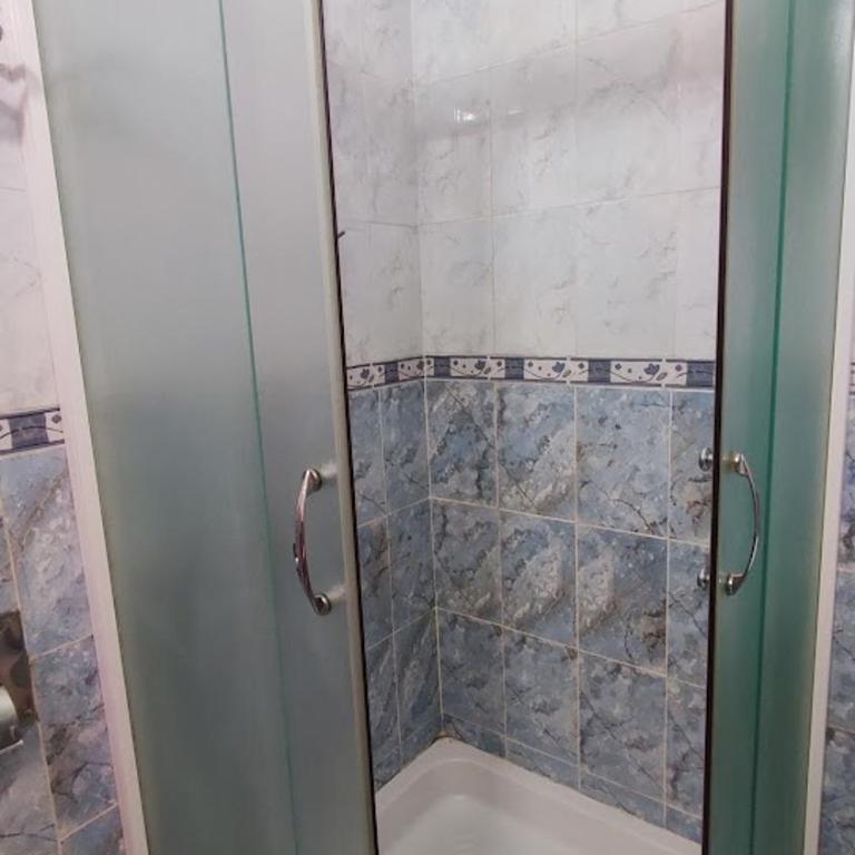 Central Lake Apartment - One-Bedroom Apartment - 11