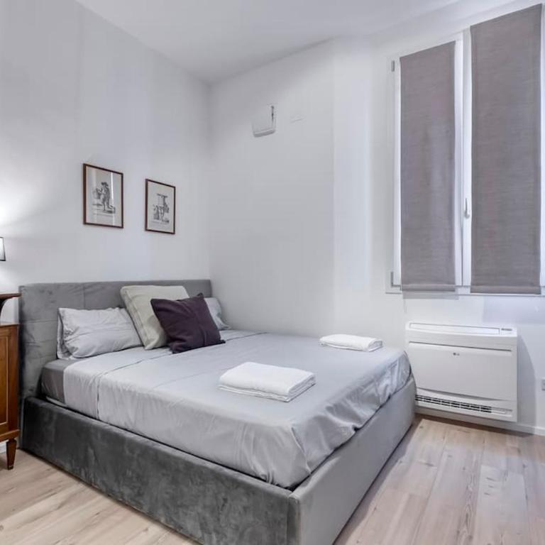 Carbonara Palace 5 - Luxury Comfort under Medieval Towers - Appartamento con 2 Camere da Letto - 1