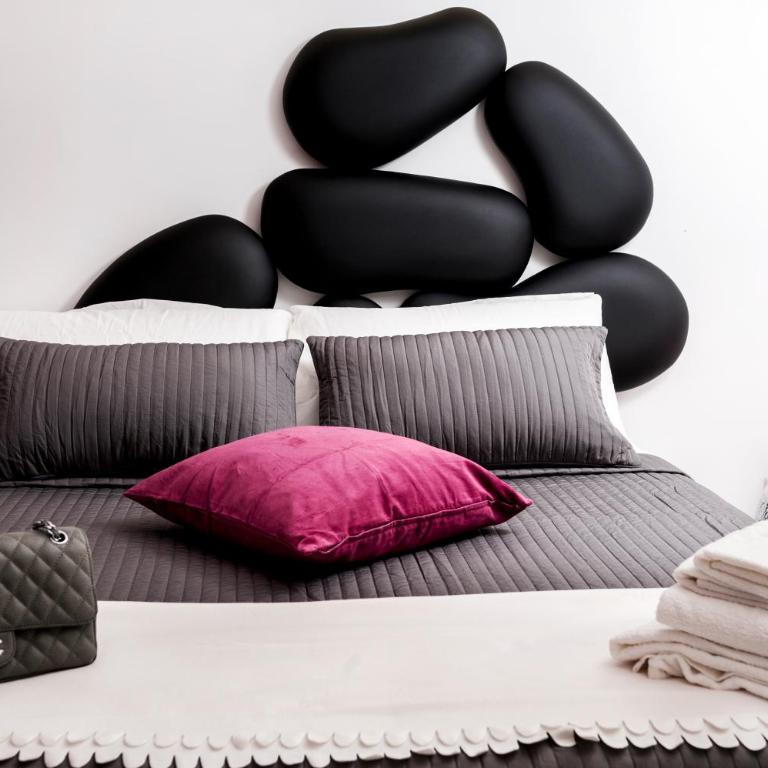 Two Chic Guesthouse - Deluxe Room - 2