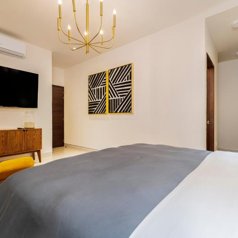 Luxury condo with pool, jacuzzi, and private terrace - Apartamento de 2 dormitorios - 7