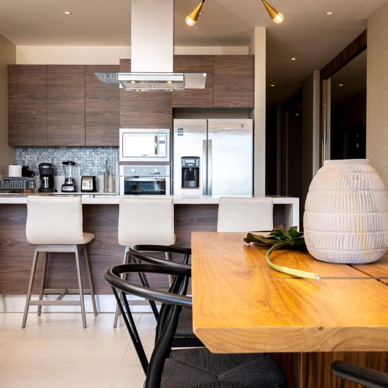 Luxury condo with pool, jacuzzi, and private terrace - Apartamento de 2 dormitorios - 26