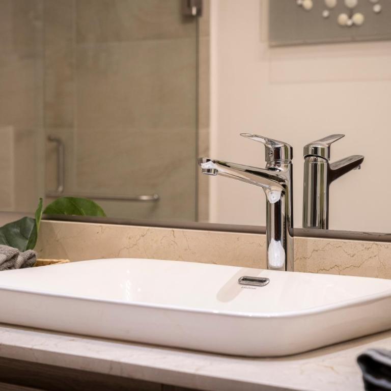 Luxury condo with pool, jacuzzi, and private terrace - Apartamento de 2 dormitorios - 33