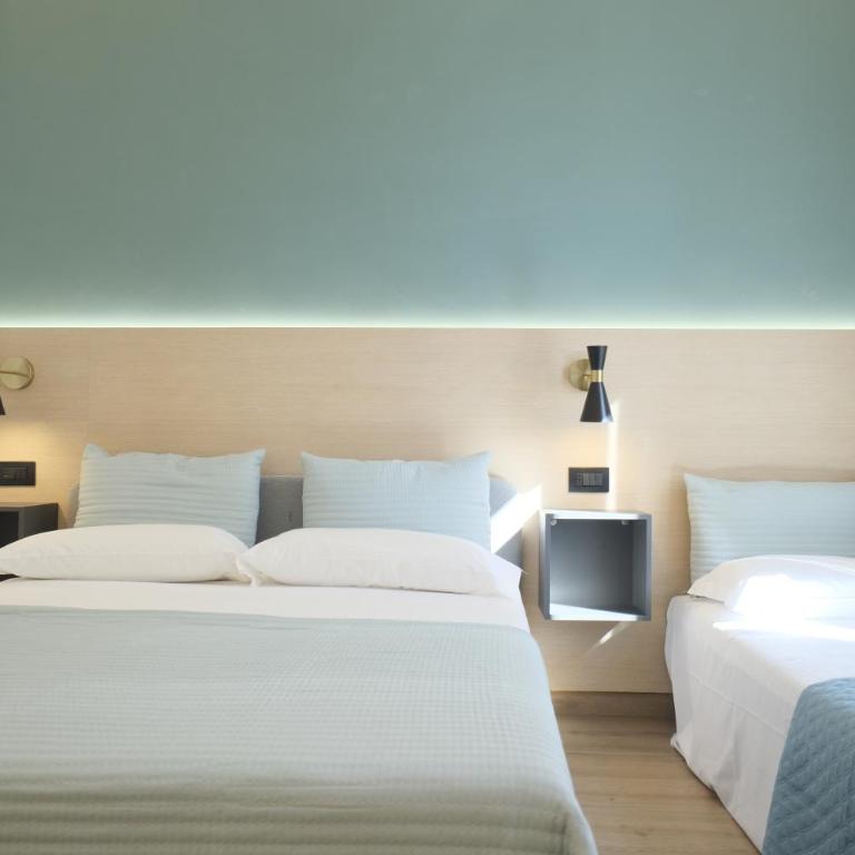 My Maison Italy GuestHouse - Camera Tripla con Bagno Privato - 1