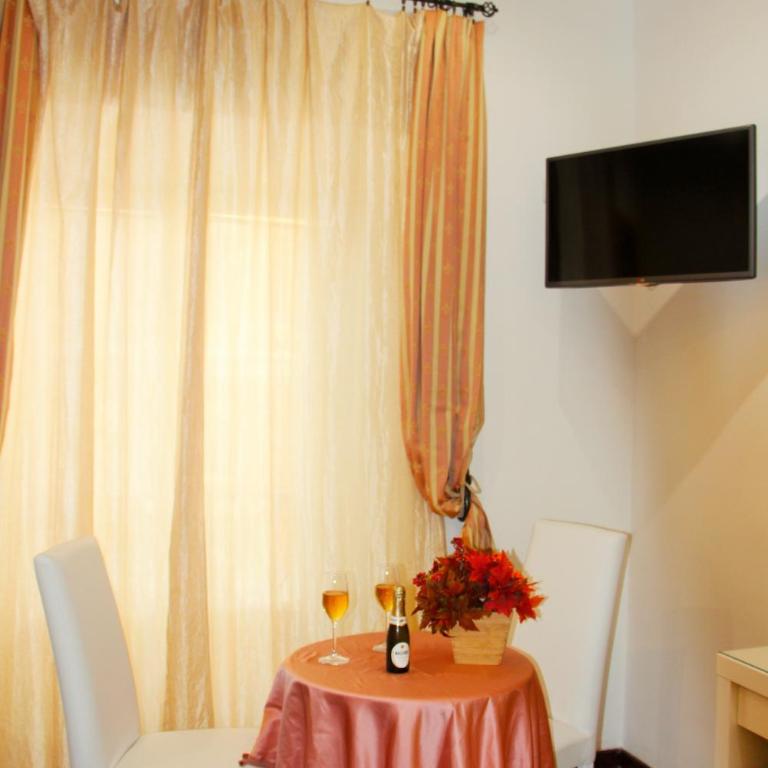 Have A Nice Holiday - Luxury Rooms - Camera Tripla Superior - 6