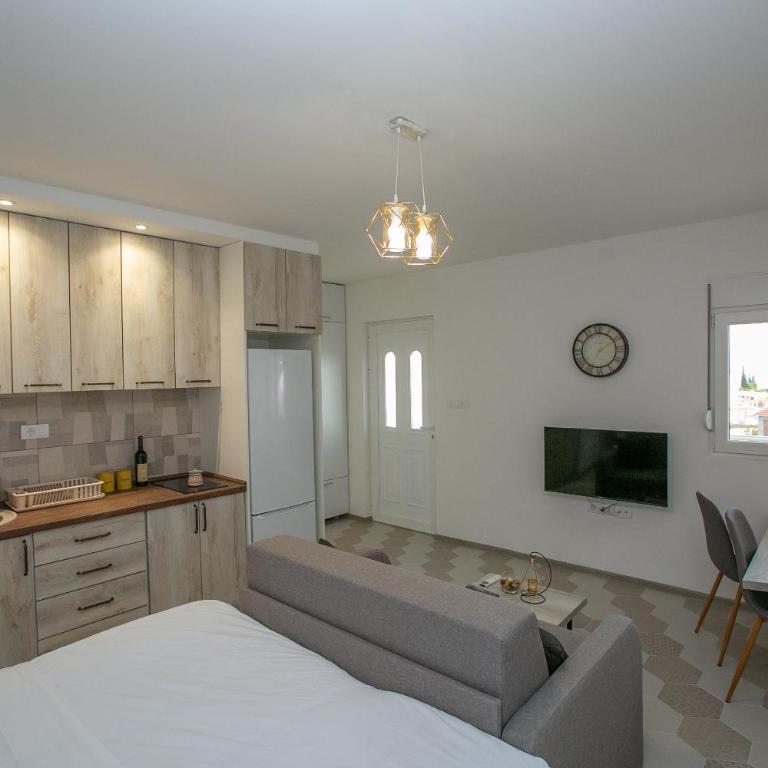 Vila Varagic - One-Bedroom Apartment with Balcony - 10