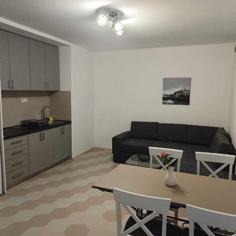 Vila Varagic - Apartment - 6