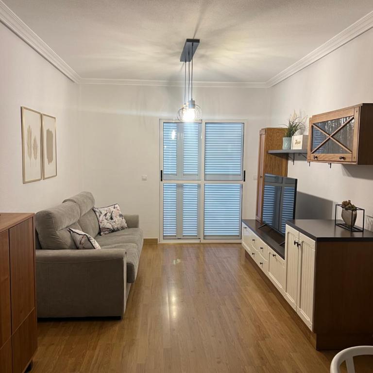Piso con AC, piscina y pista de pádel y tenis en Águilas - Apartamento de 2 dormitorios - 8