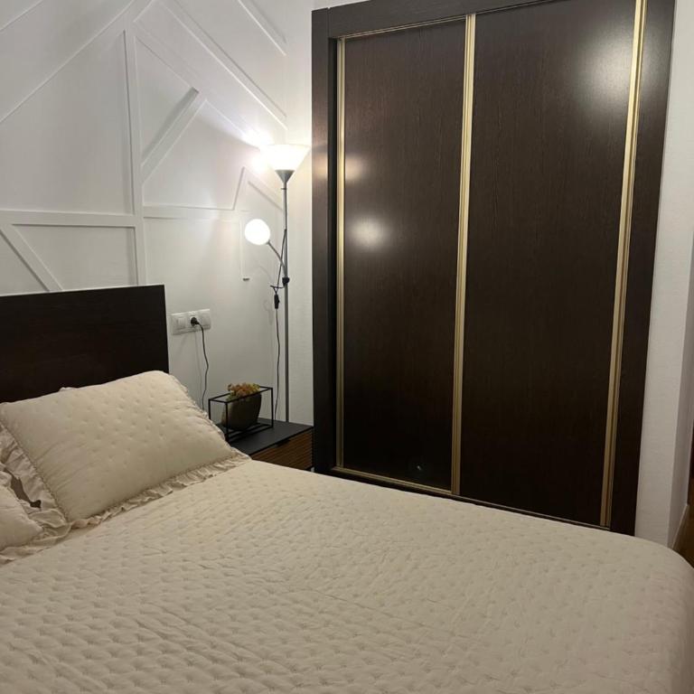 Piso con AC, piscina y pista de pádel y tenis en Águilas - Apartamento de 2 dormitorios - 17