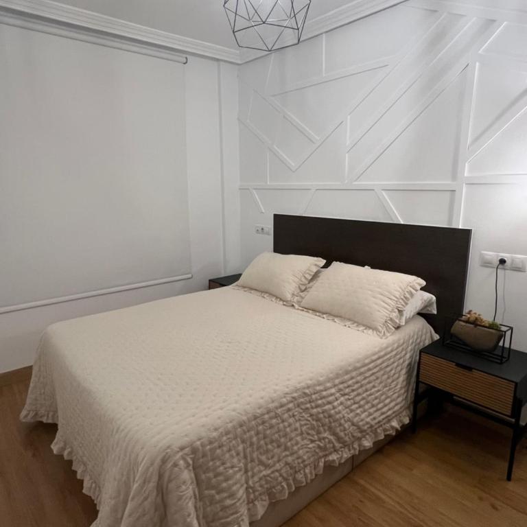 Piso con AC, piscina y pista de pádel y tenis en Águilas - Apartamento de 2 dormitorios - 16