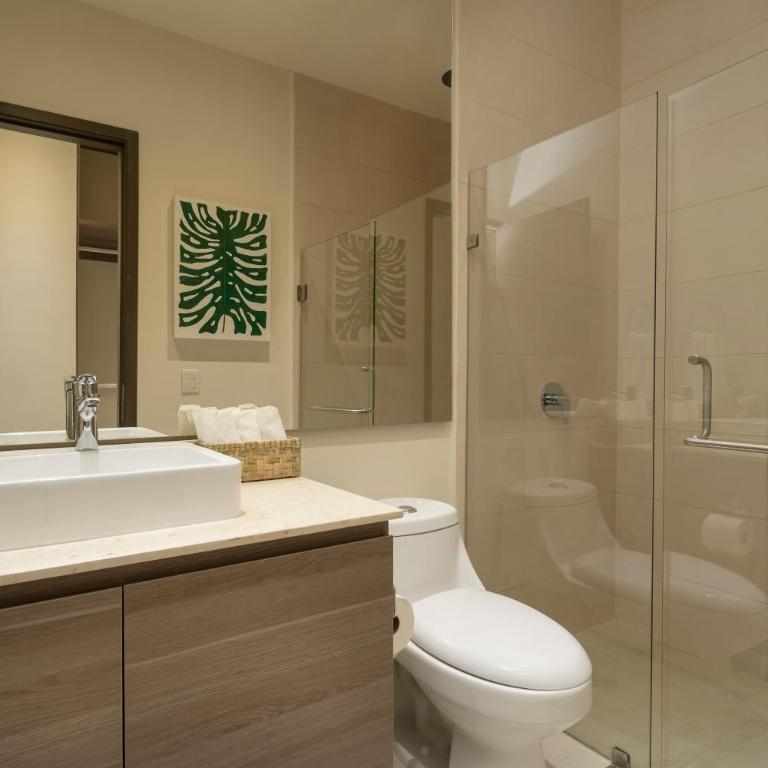 Luxury Condo with Ocean View, Balcony, and Pool - Apartamento de 2 dormitorios - 9