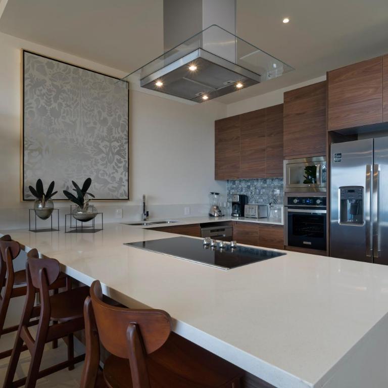 Luxury Condo with Ocean View, Balcony, and Pool - Apartamento de 2 dormitorios - 7
