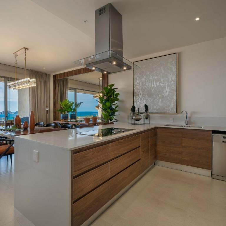 Luxury Condo with Ocean View, Balcony, and Pool - Apartamento de 2 dormitorios - 14
